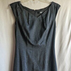 Mossimo dress size 4. Grey and Black patterned dress. Business casual.